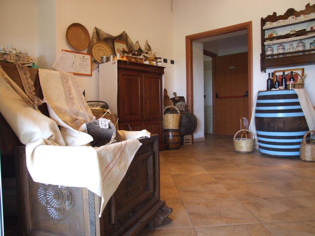 Agriturismo Locoe Oliena Luaran gambar