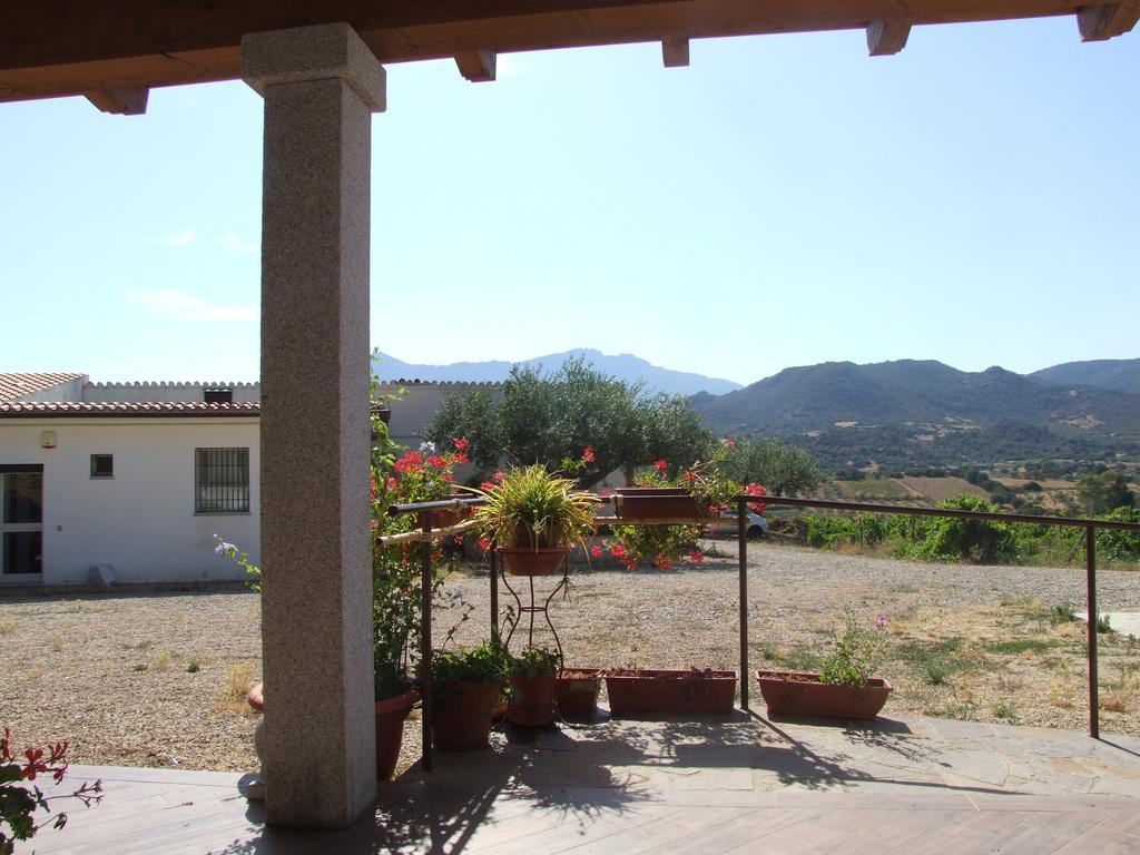Agriturismo Locoe Oliena Luaran gambar