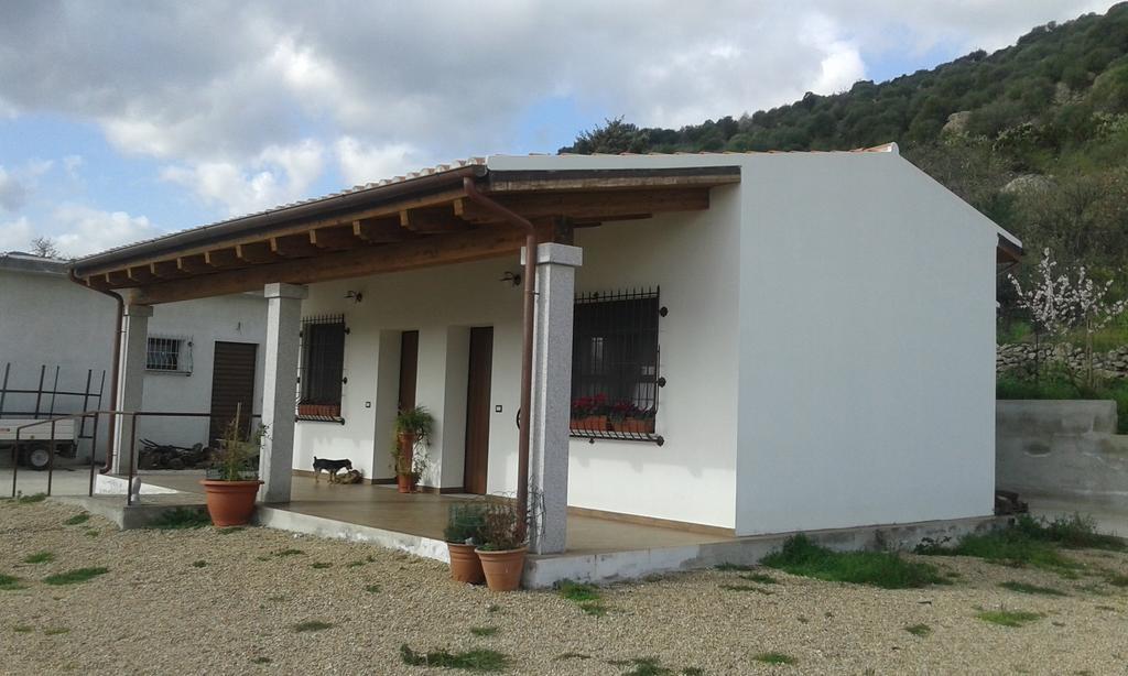 Agriturismo Locoe Oliena Luaran gambar
